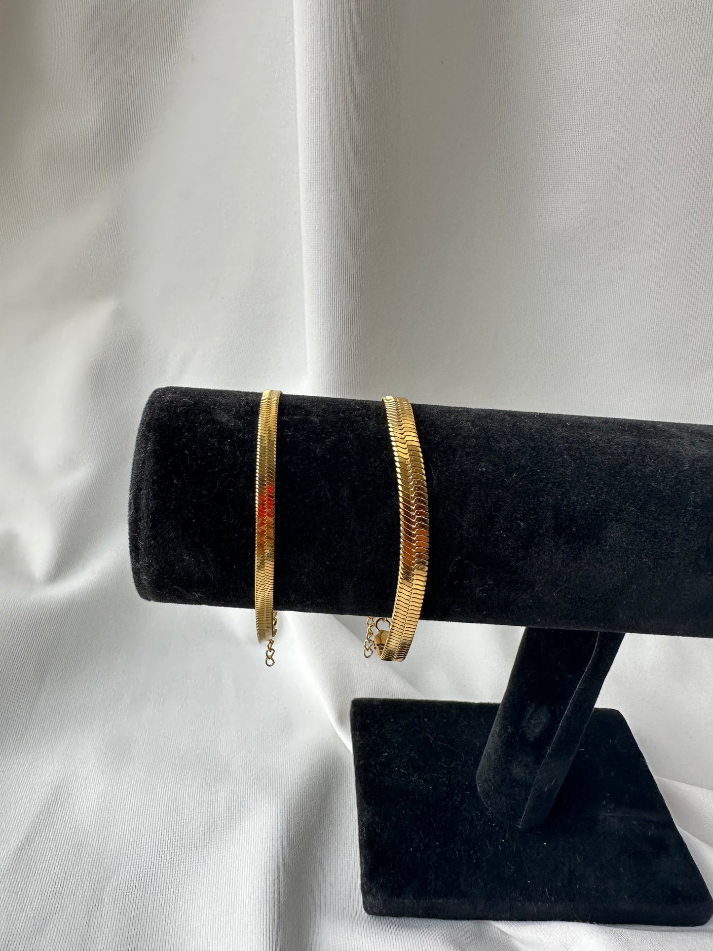 Ismahan Slim Herringbone Bracelet - 18k Gold Plated