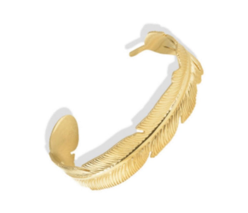 Aisha cuff Bracelet - 18k Gold Plated