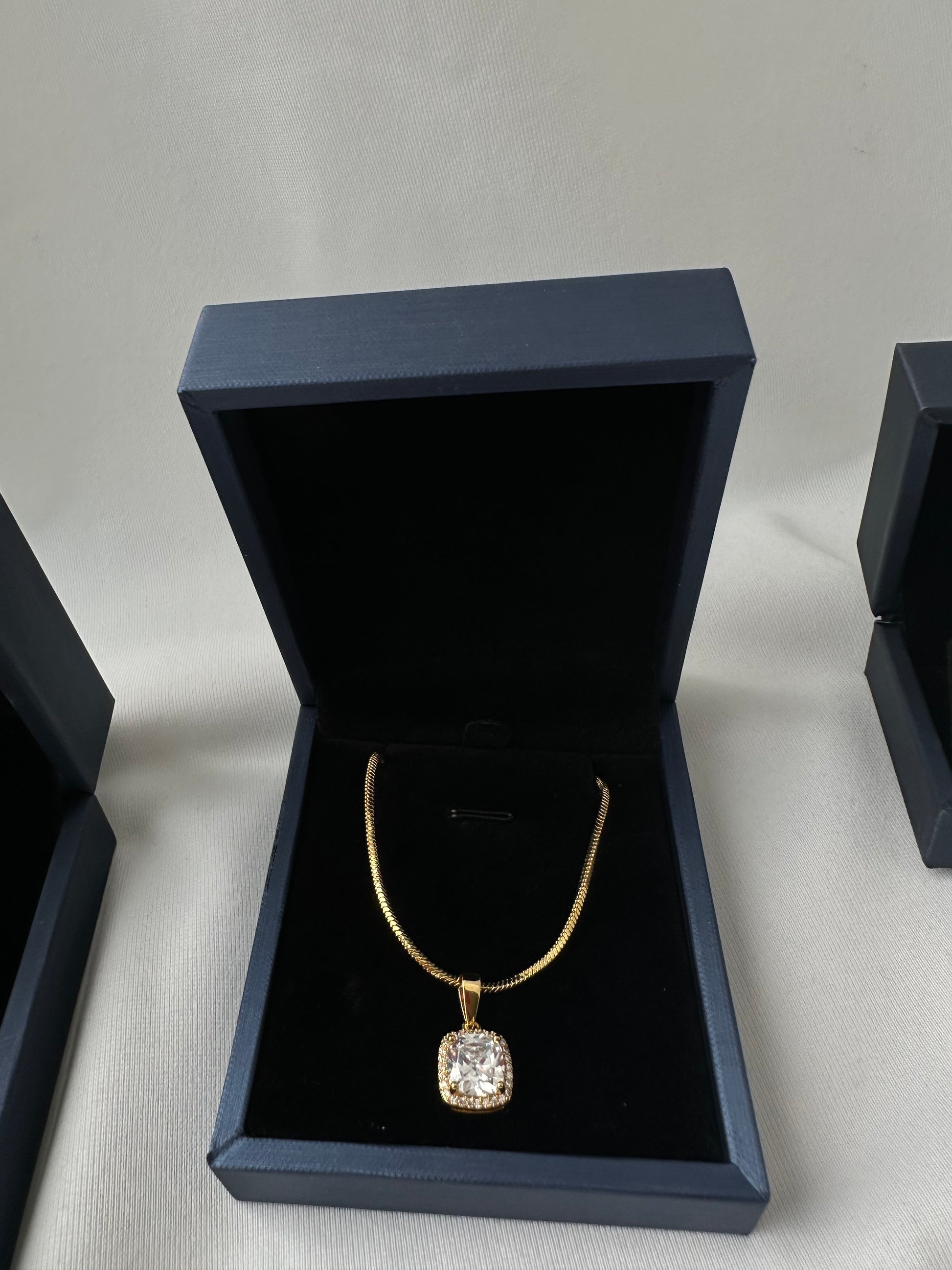 Arawelo Gold Filled 18K – Asliboutique