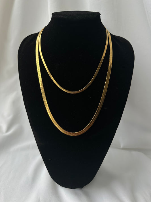 Ismahan Slim Herringbone Necklace - 18k Gold Plated